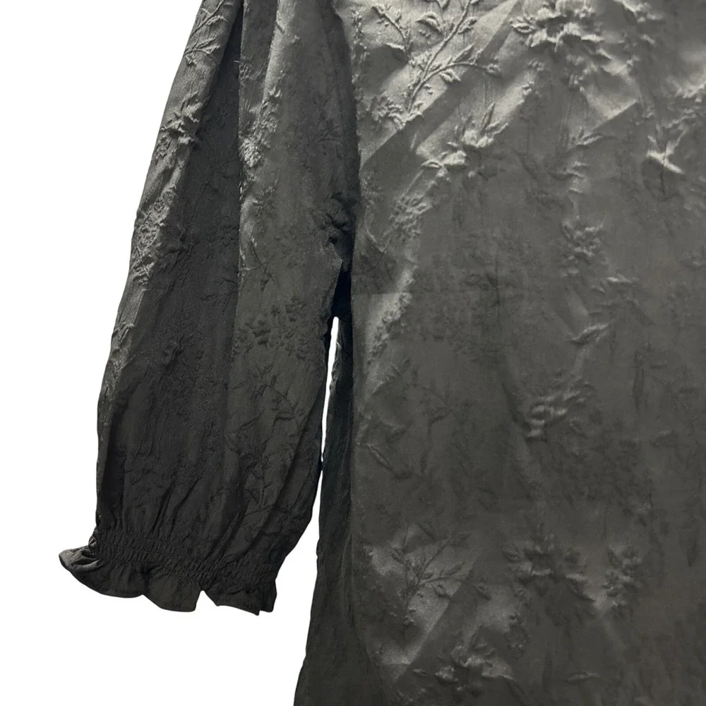 Ted Baker Women's Blouse Small‎ Embossed Puff Sleeve Minimalist Quiet Luxury